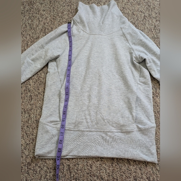 Lululemon  High Lines Pullover Sweatshirt Heathered Gray Modal Moch Size 4 - Picture 9 of 11